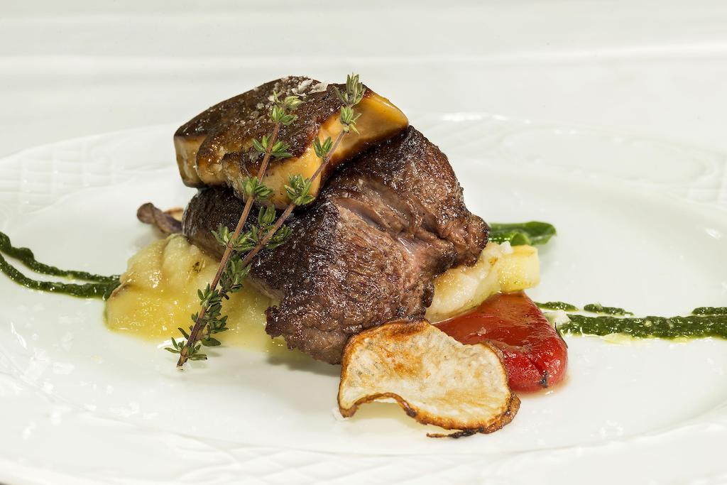 Hotel Restaurante Sostenible La Laguna ブロサス エクステリア 写真