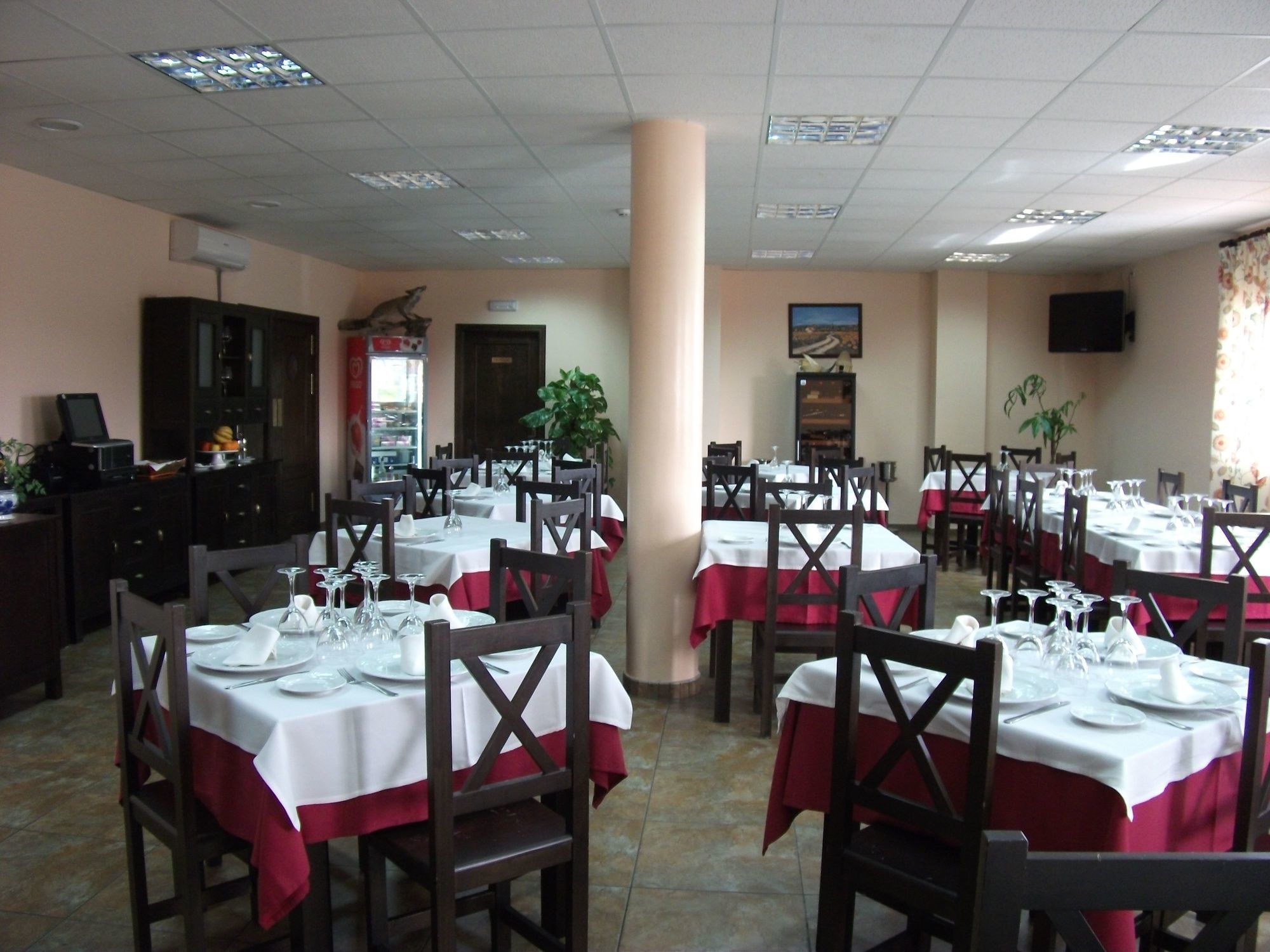 Hotel Restaurante Sostenible La Laguna ブロサス レストラン 写真
