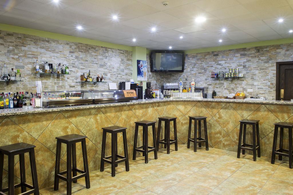 Hotel Restaurante Sostenible La Laguna ブロサス エクステリア 写真