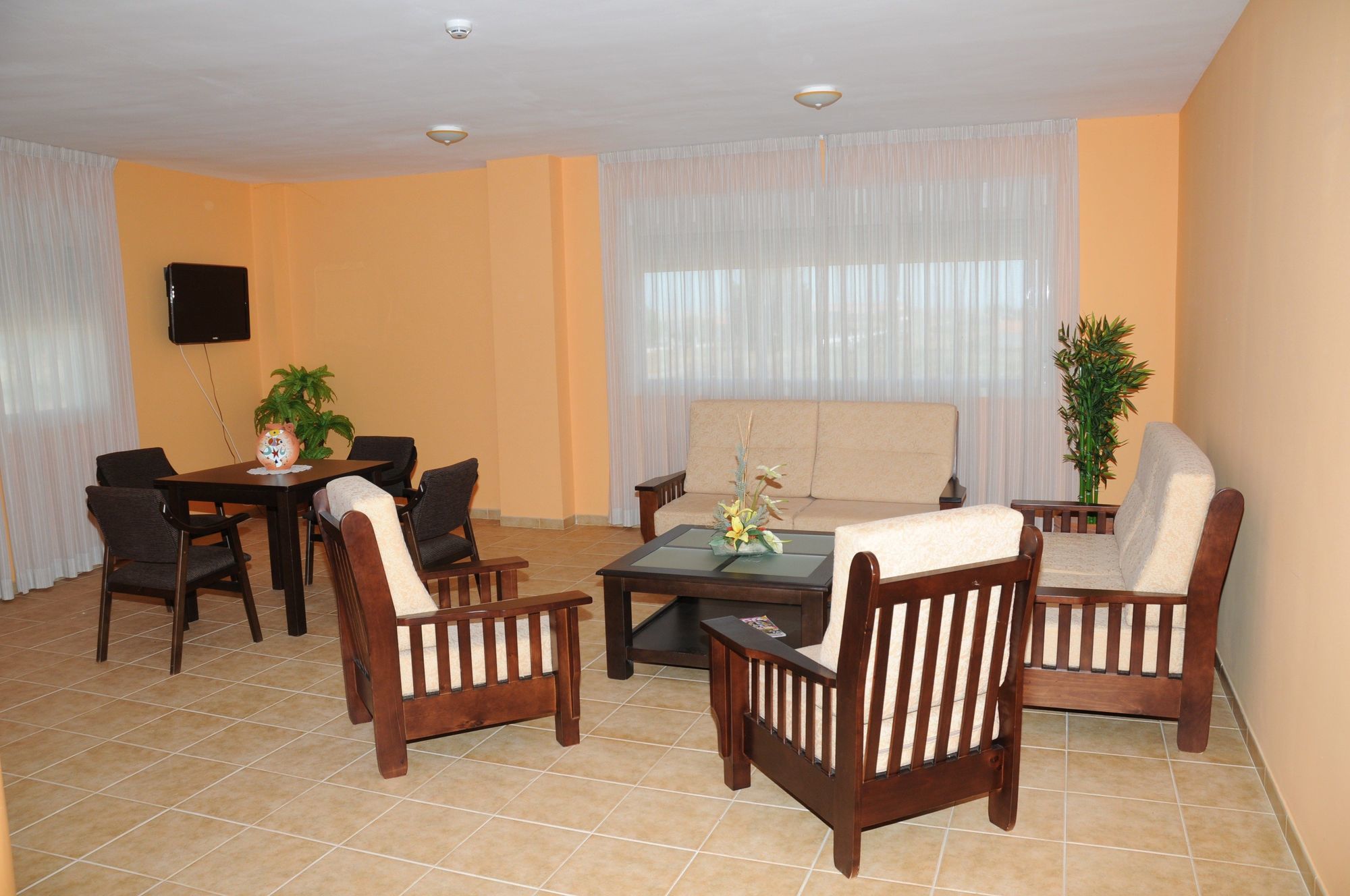 Hotel Restaurante Sostenible La Laguna ブロサス エクステリア 写真